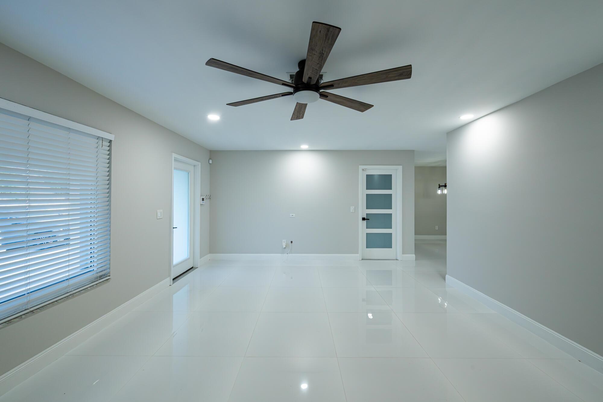 PALM BEACH GARDENS 5 - Residential