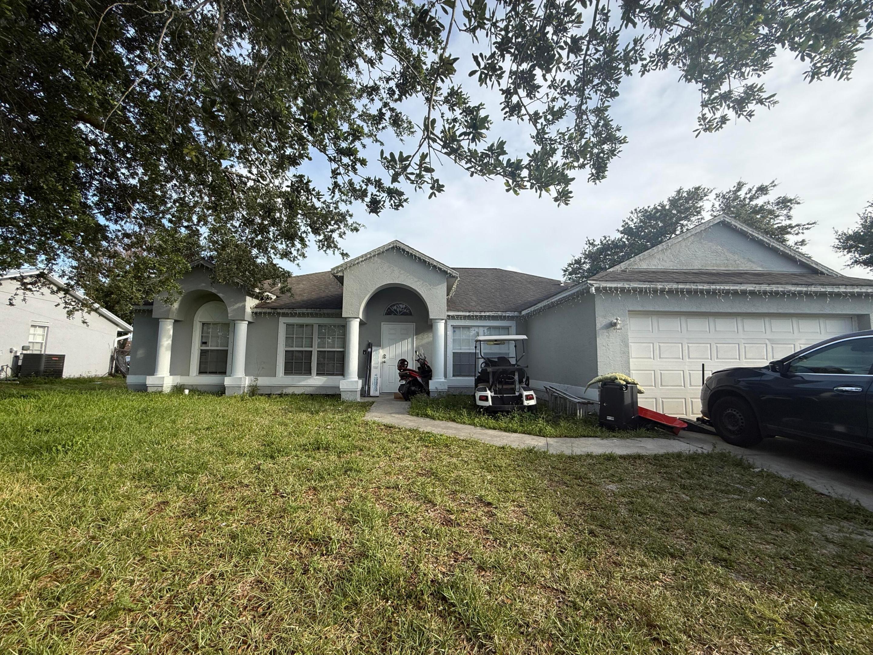 View photos, virtual tours, details... 742 NW Bayard Avenue