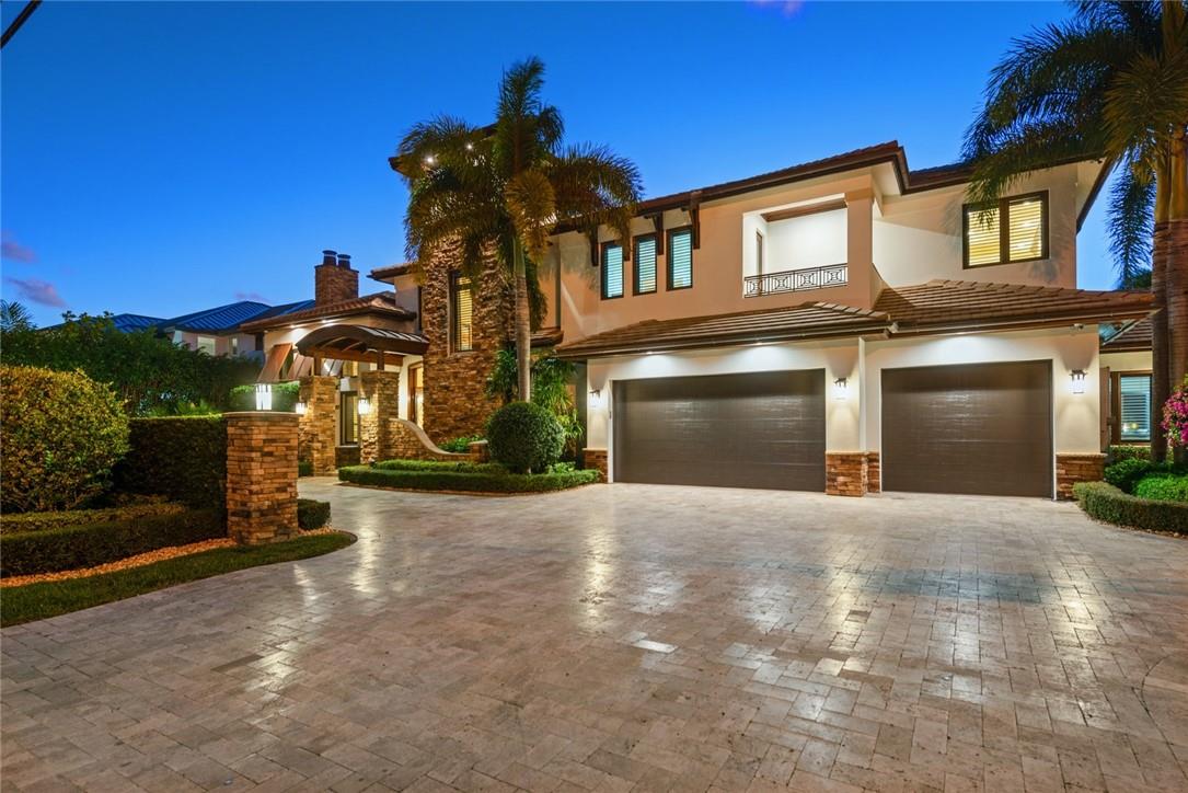 SEVEN ISLES - Residential