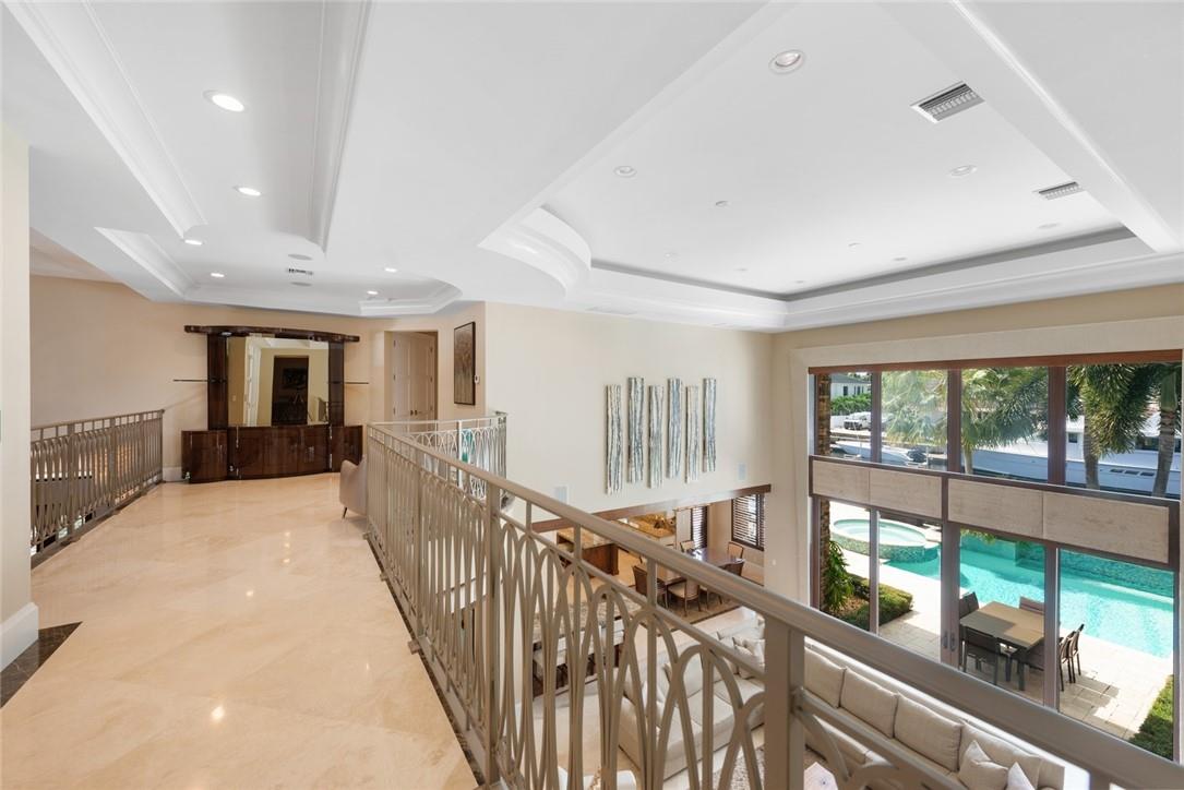 SEVEN ISLES - Residential