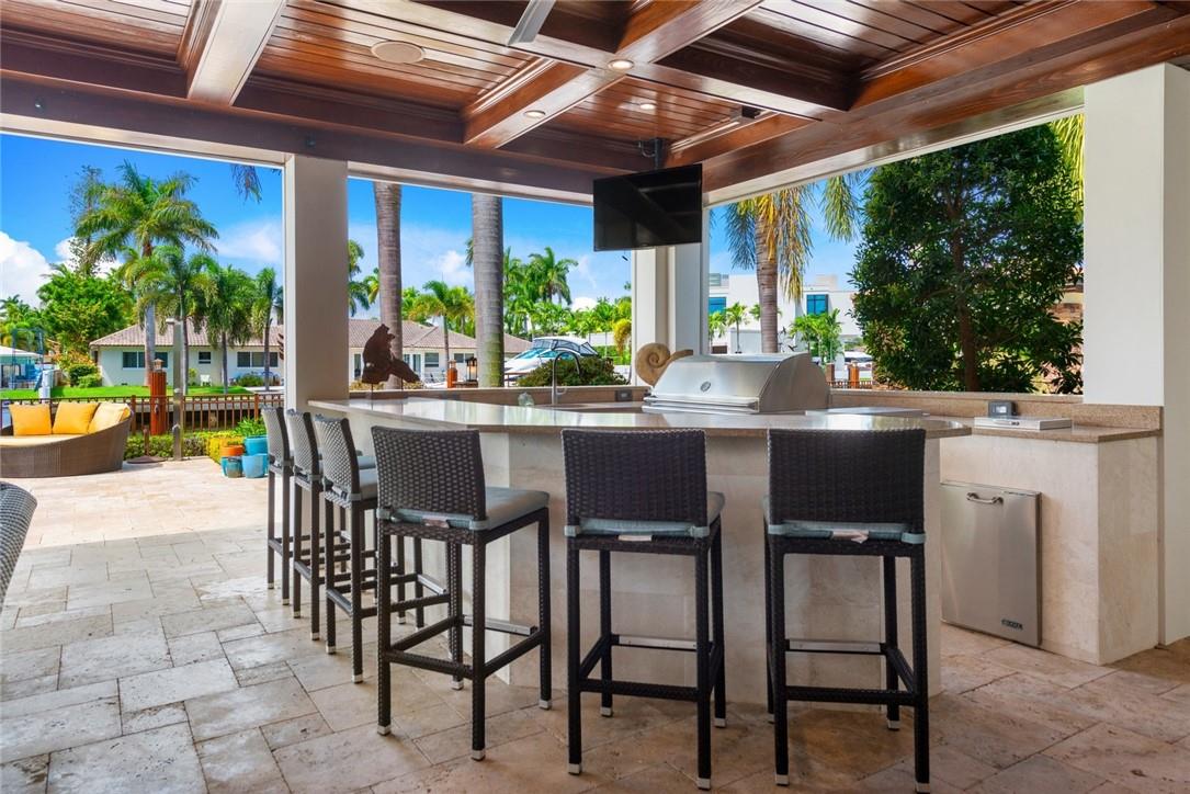 SEVEN ISLES - Residential