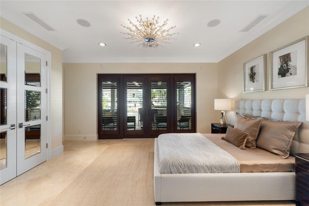 SEVEN ISLES - Residential