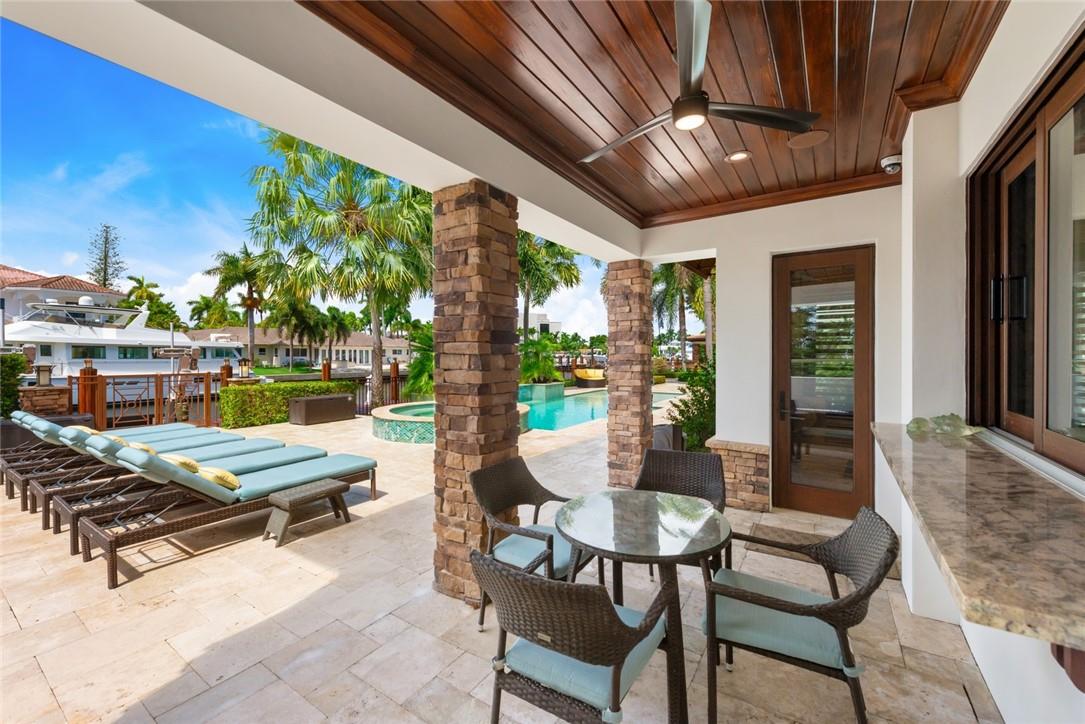 SEVEN ISLES - Residential