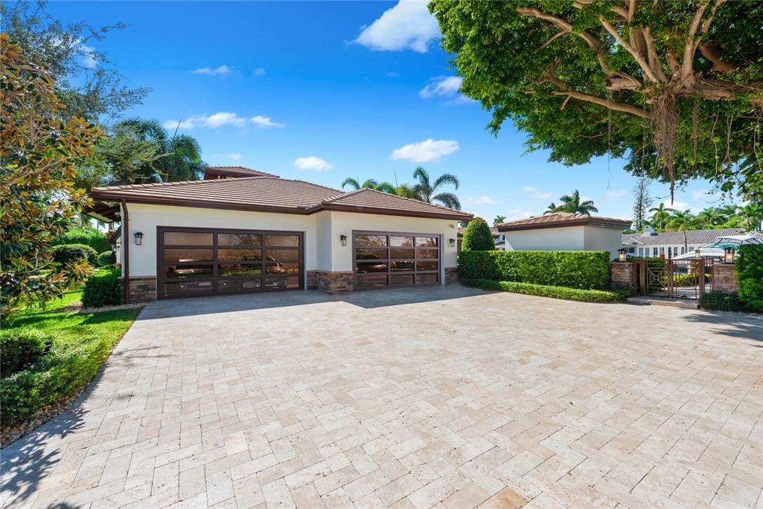 SEVEN ISLES - Residential