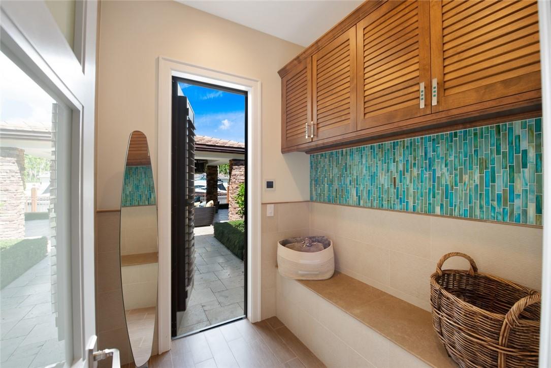 SEVEN ISLES - Residential