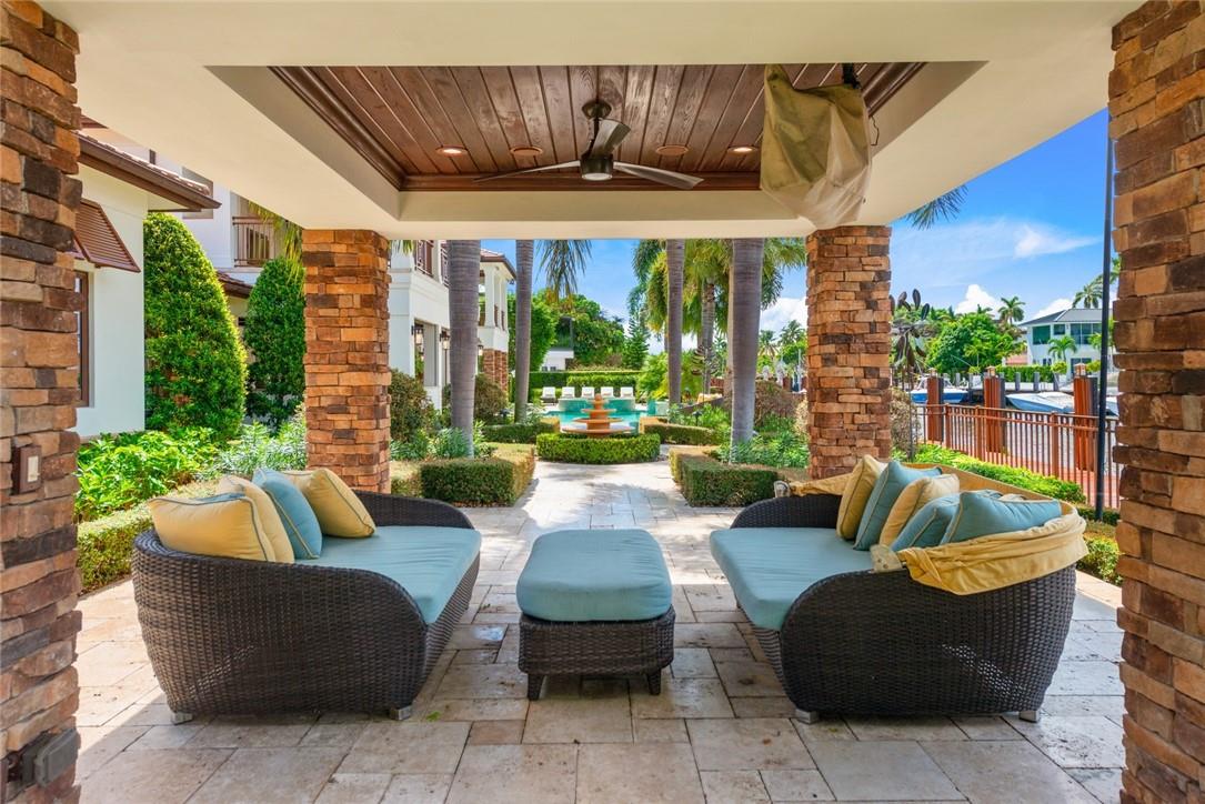 SEVEN ISLES - Residential