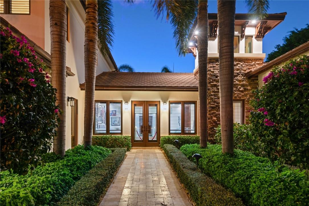 SEVEN ISLES - Residential