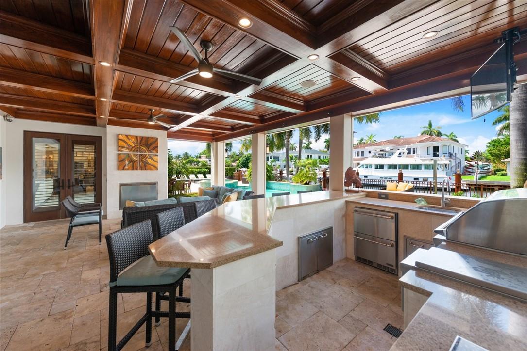 SEVEN ISLES - Residential