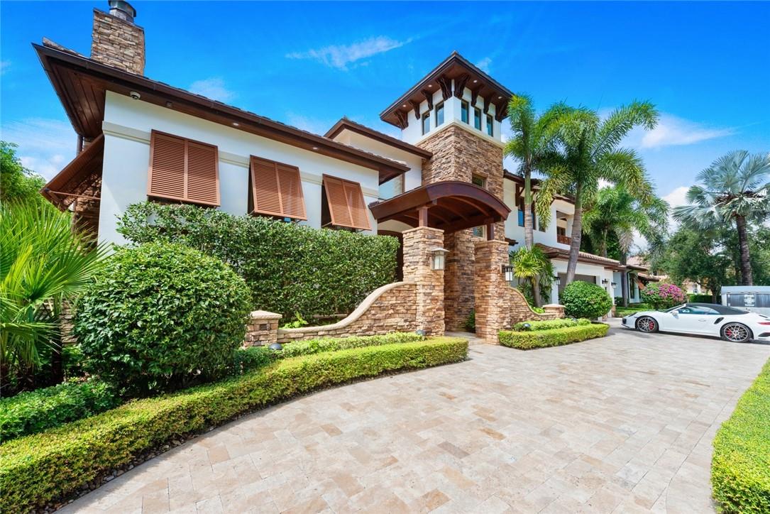 SEVEN ISLES - Residential