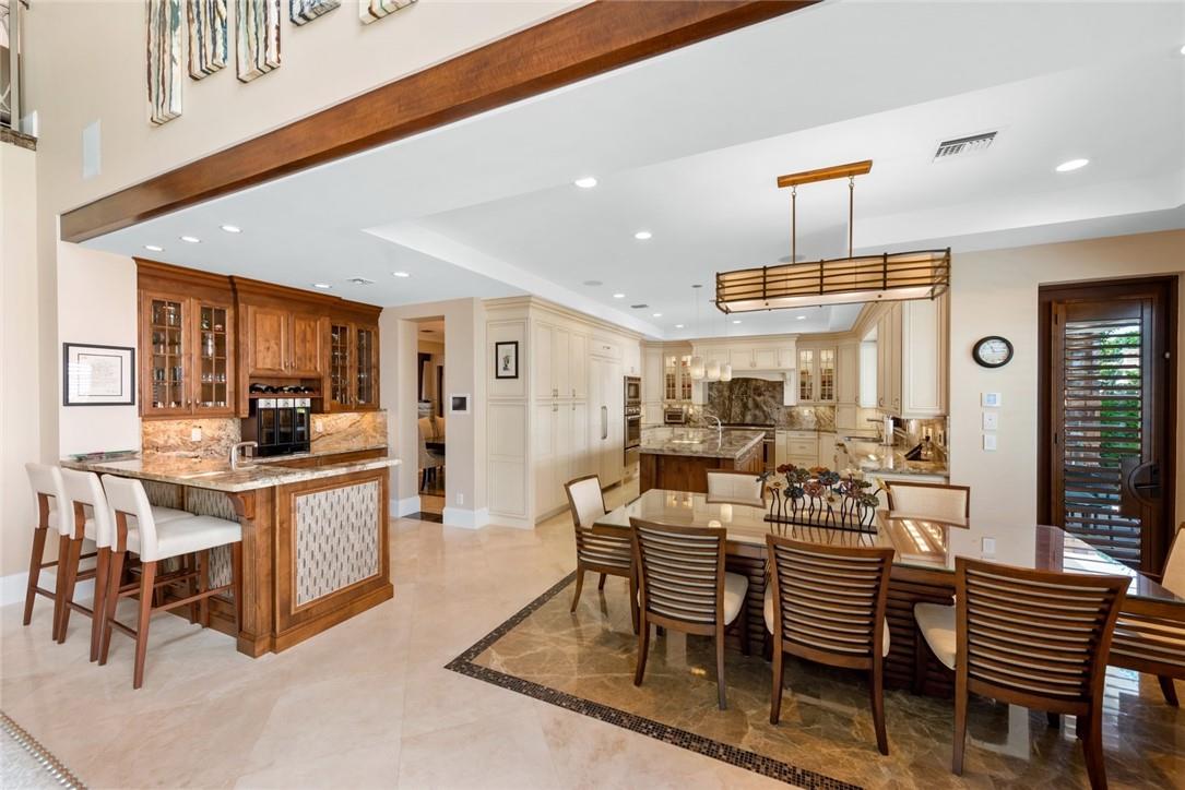 SEVEN ISLES - Residential