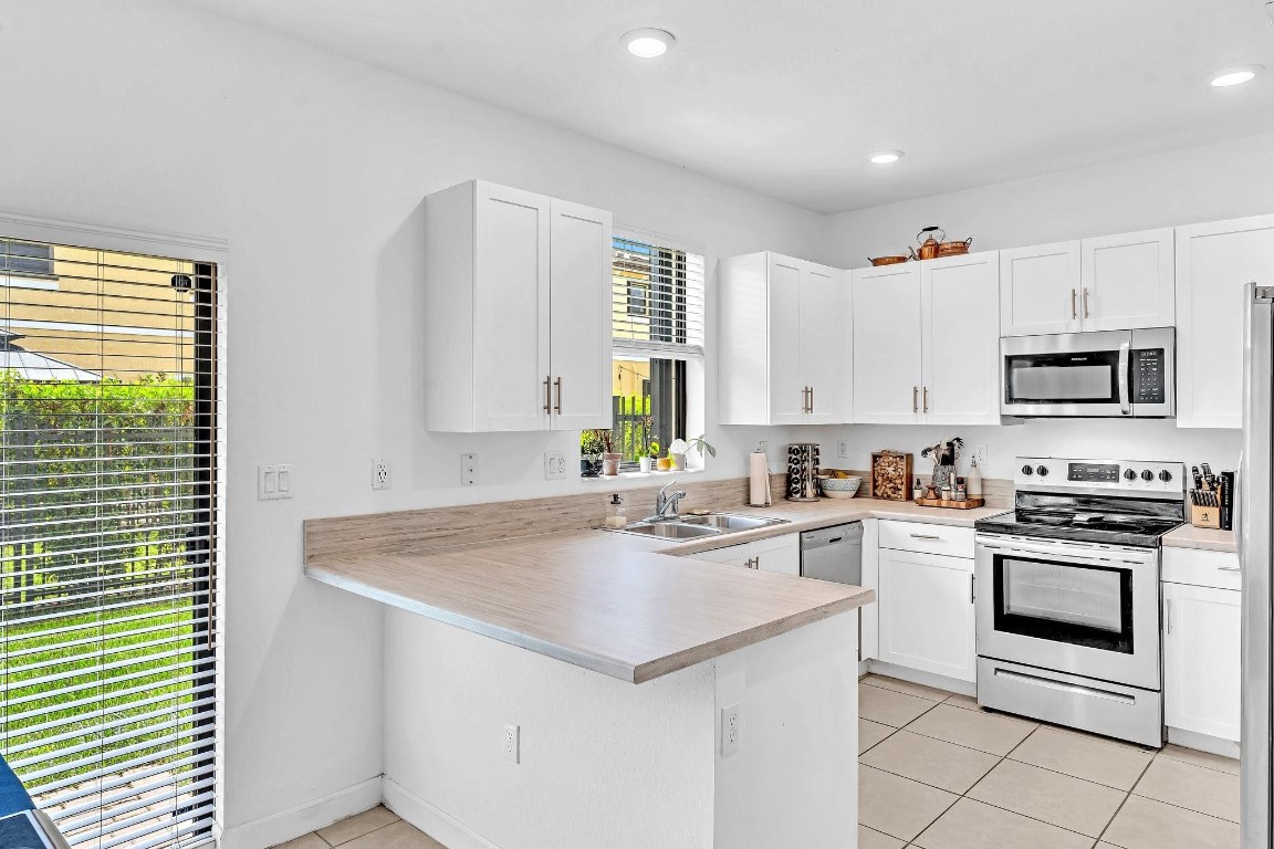 Palomino Lake - Residential Lease