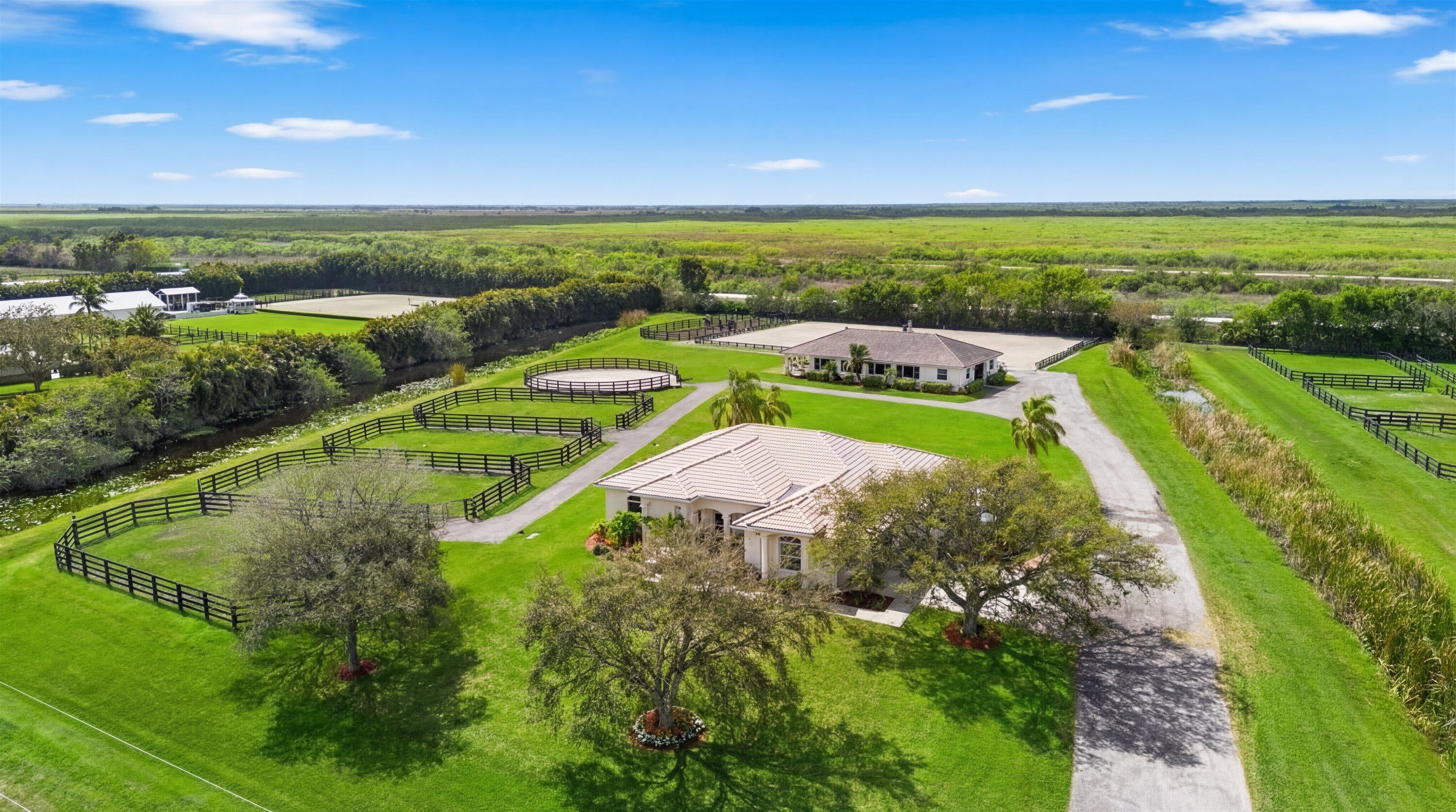 Palm Beach Point - Sun glade - Residential