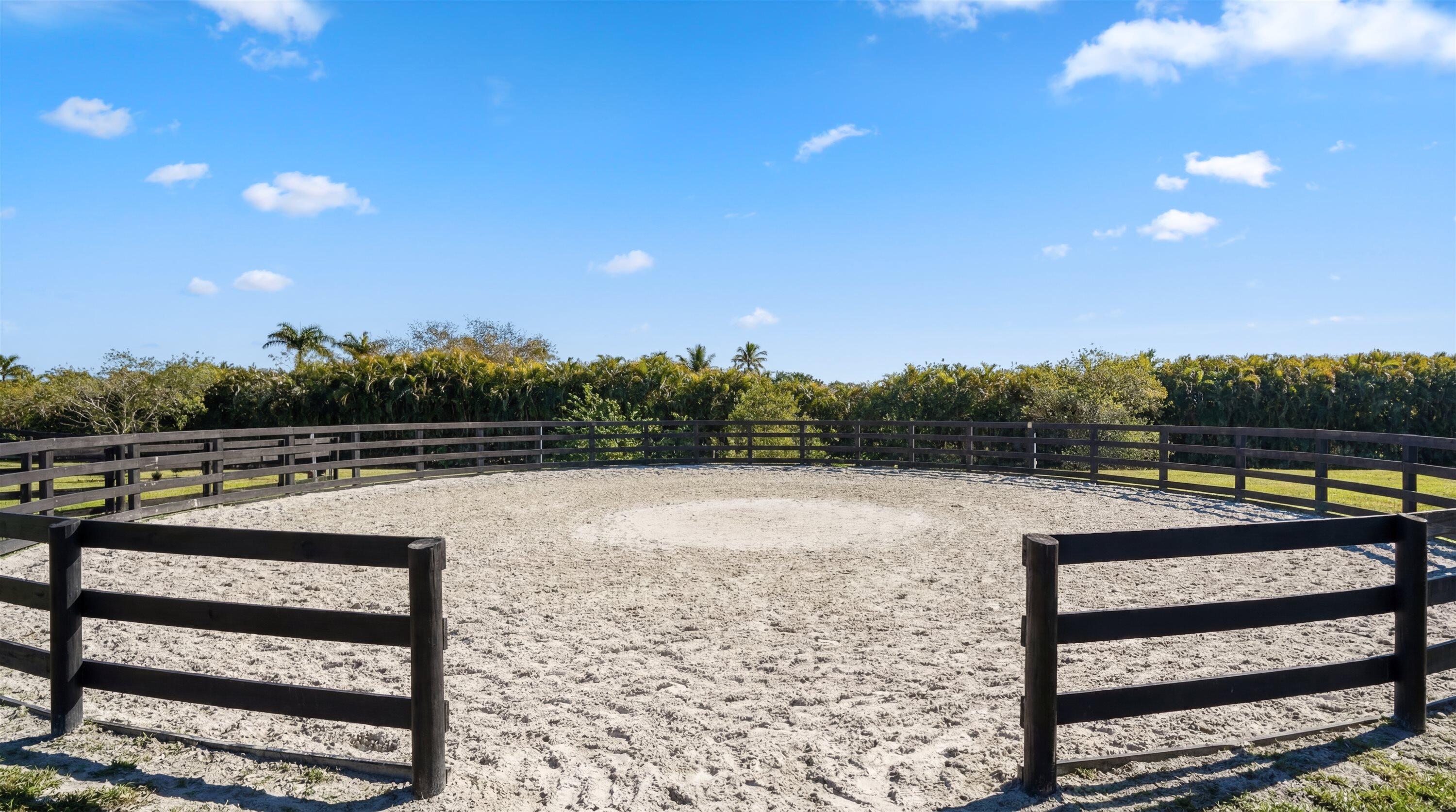 Palm Beach Point - Sun glade - Residential