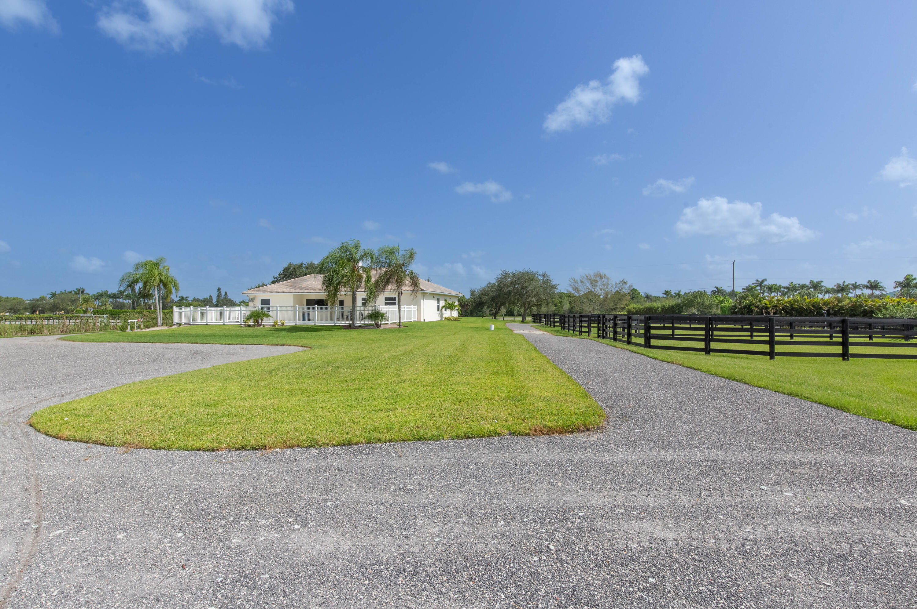 Palm Beach Point - Sun glade - Residential