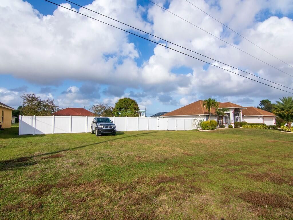 Photo of 5868 NW Mesa Circle, Port Saint Lucie, FL 34986 (MLS # R10779226)