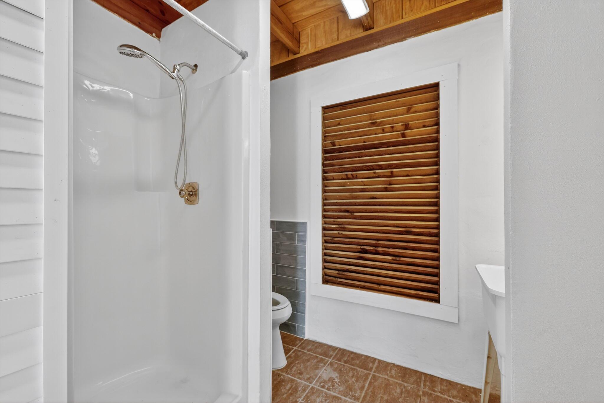 AVALON BEACH CLUB CONDOMI - Residential