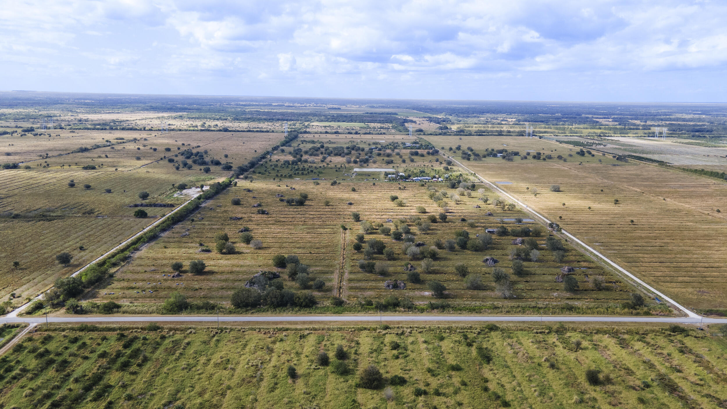 METES AND BOUNDS - Land