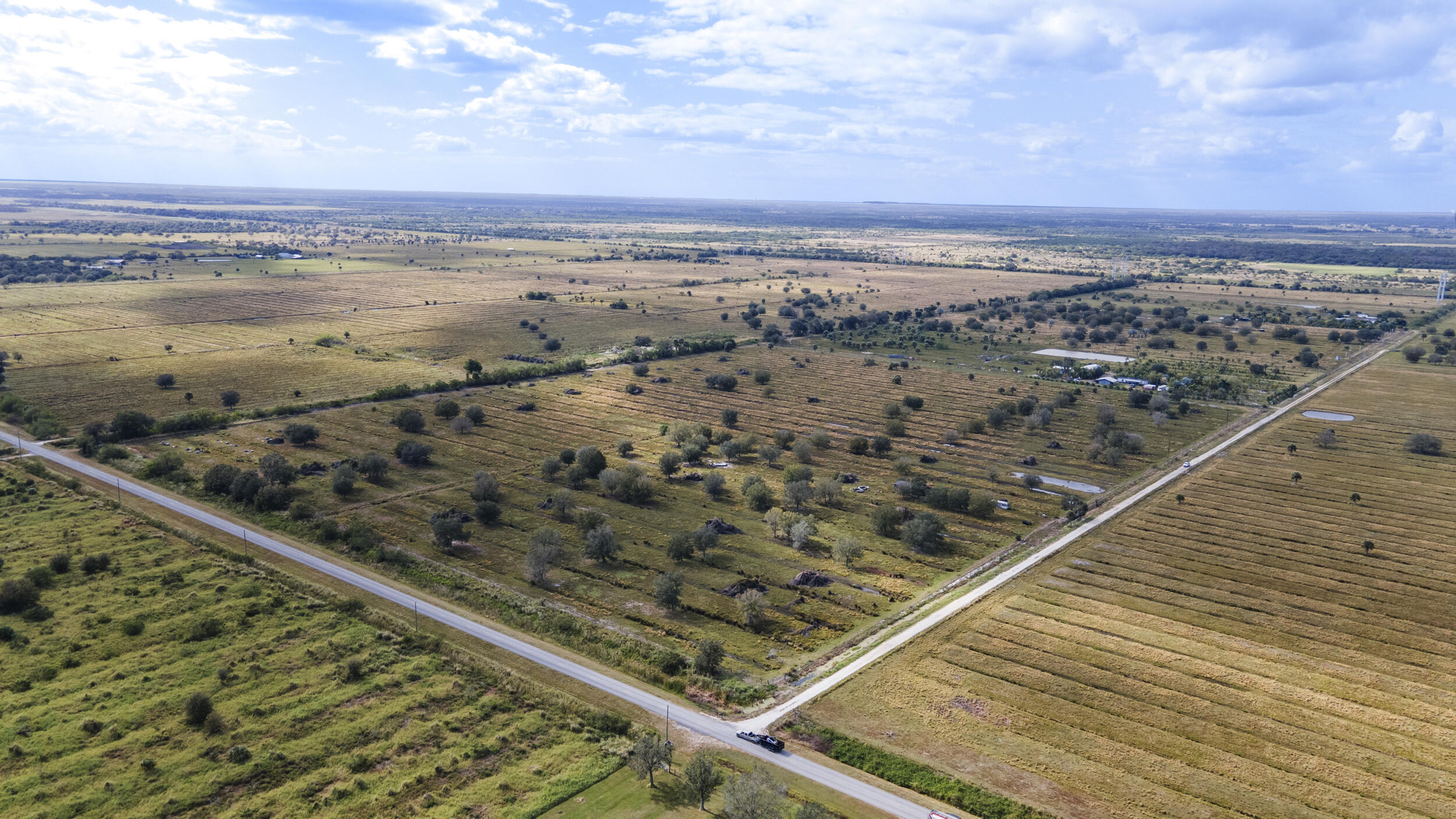 METES AND BOUNDS - Land