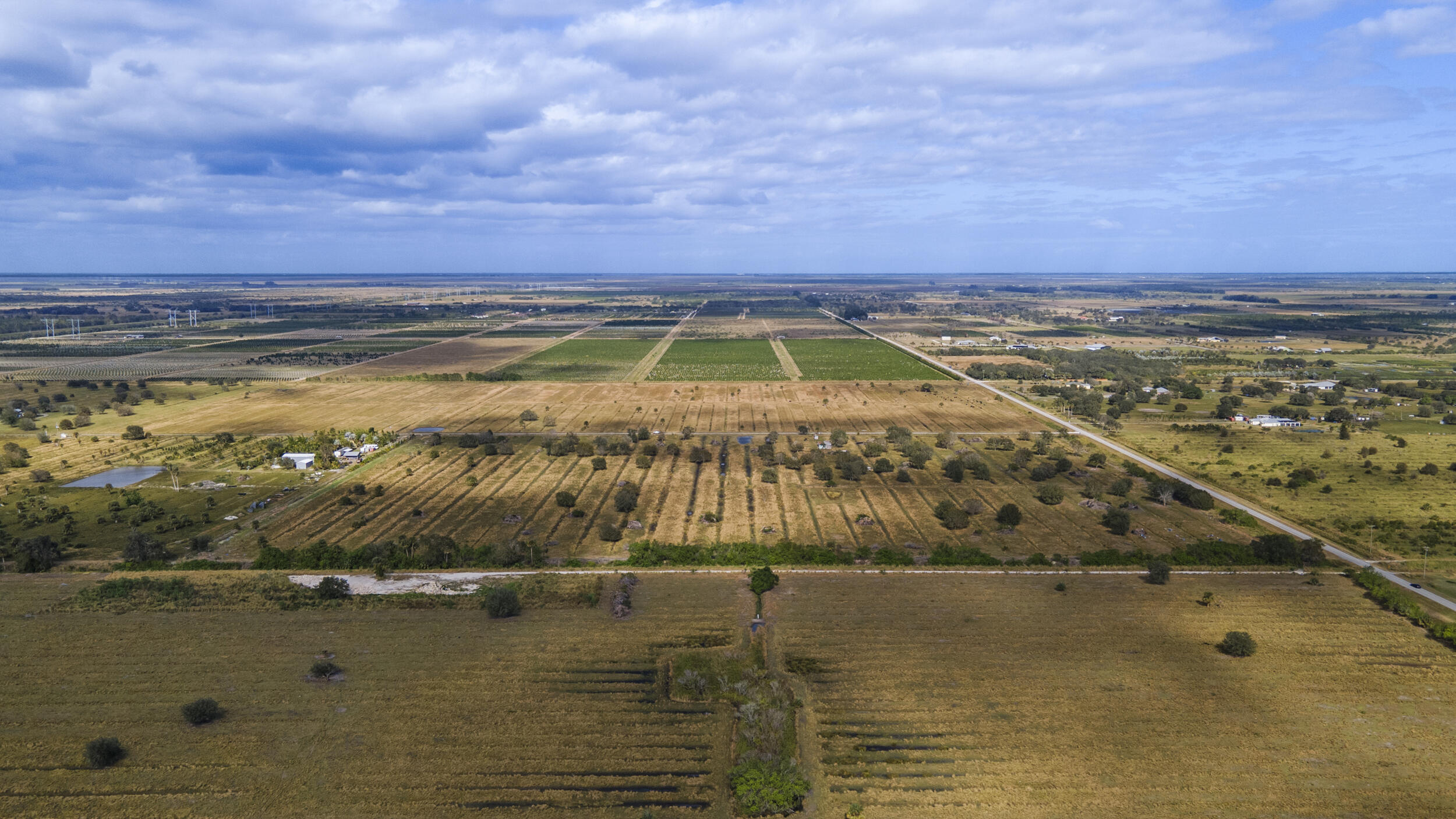 METES AND BOUNDS - Land