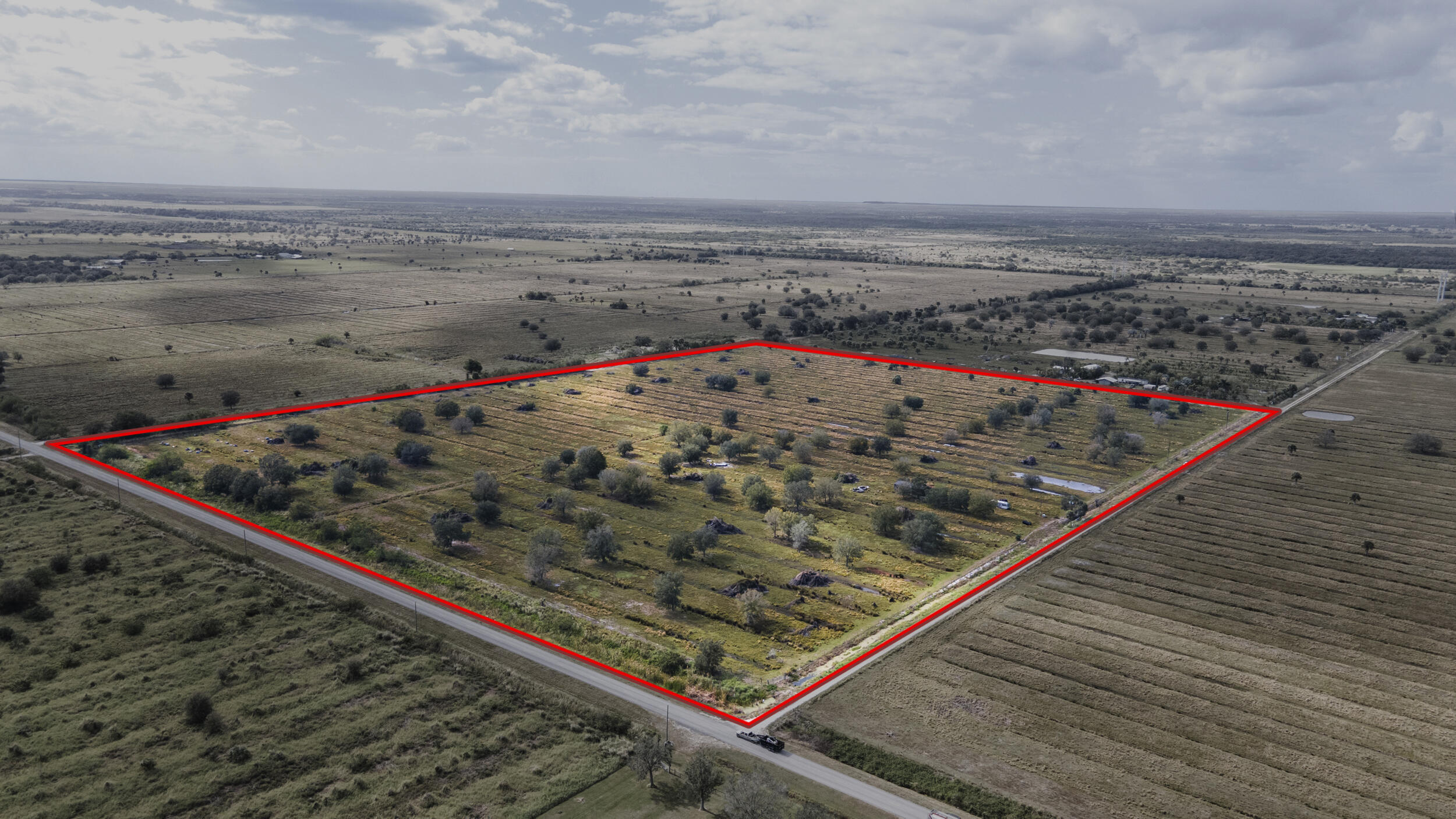 METES AND BOUNDS - Land