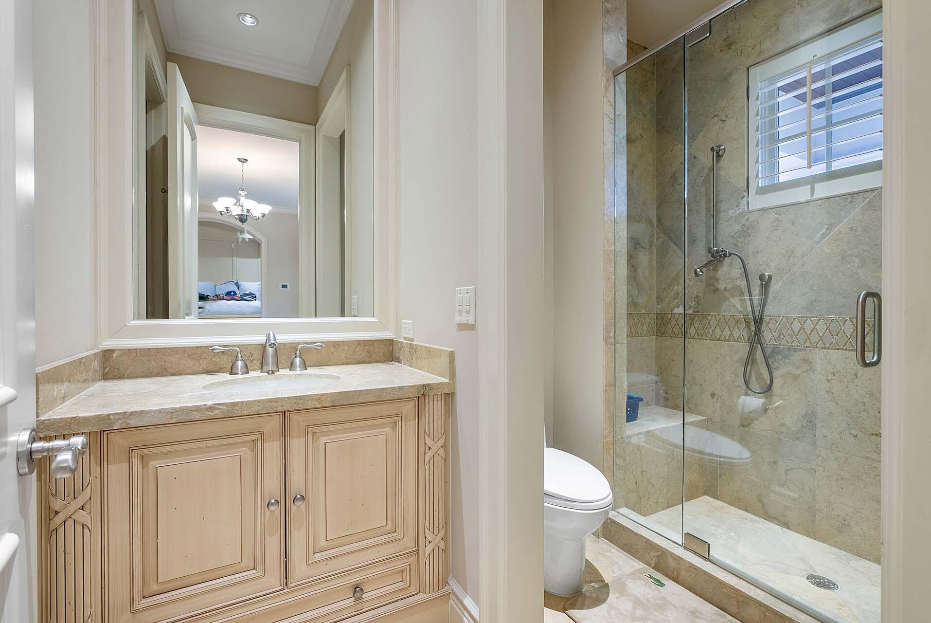 ROYAL PALM YACHT & COUNTR - Residential