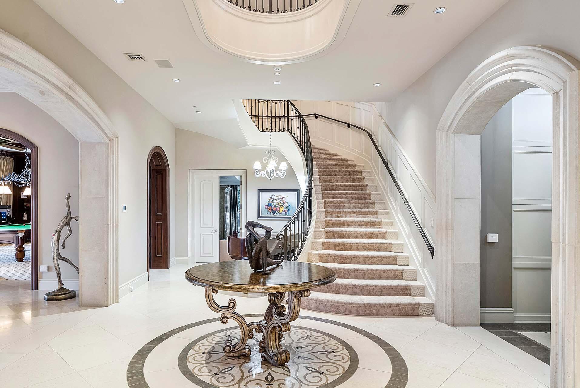 ROYAL PALM YACHT & COUNTR - Residential