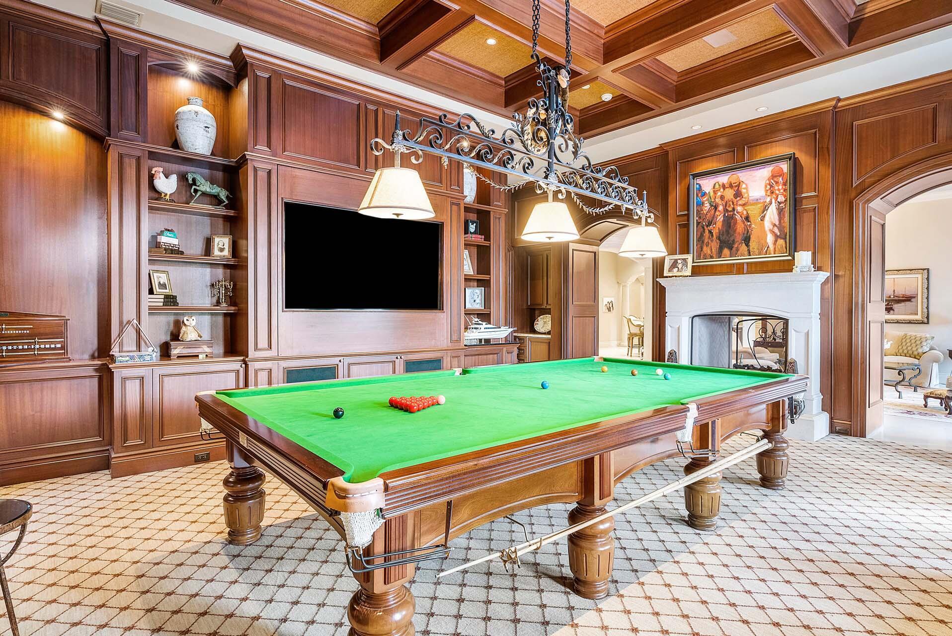 ROYAL PALM YACHT & COUNTR - Residential