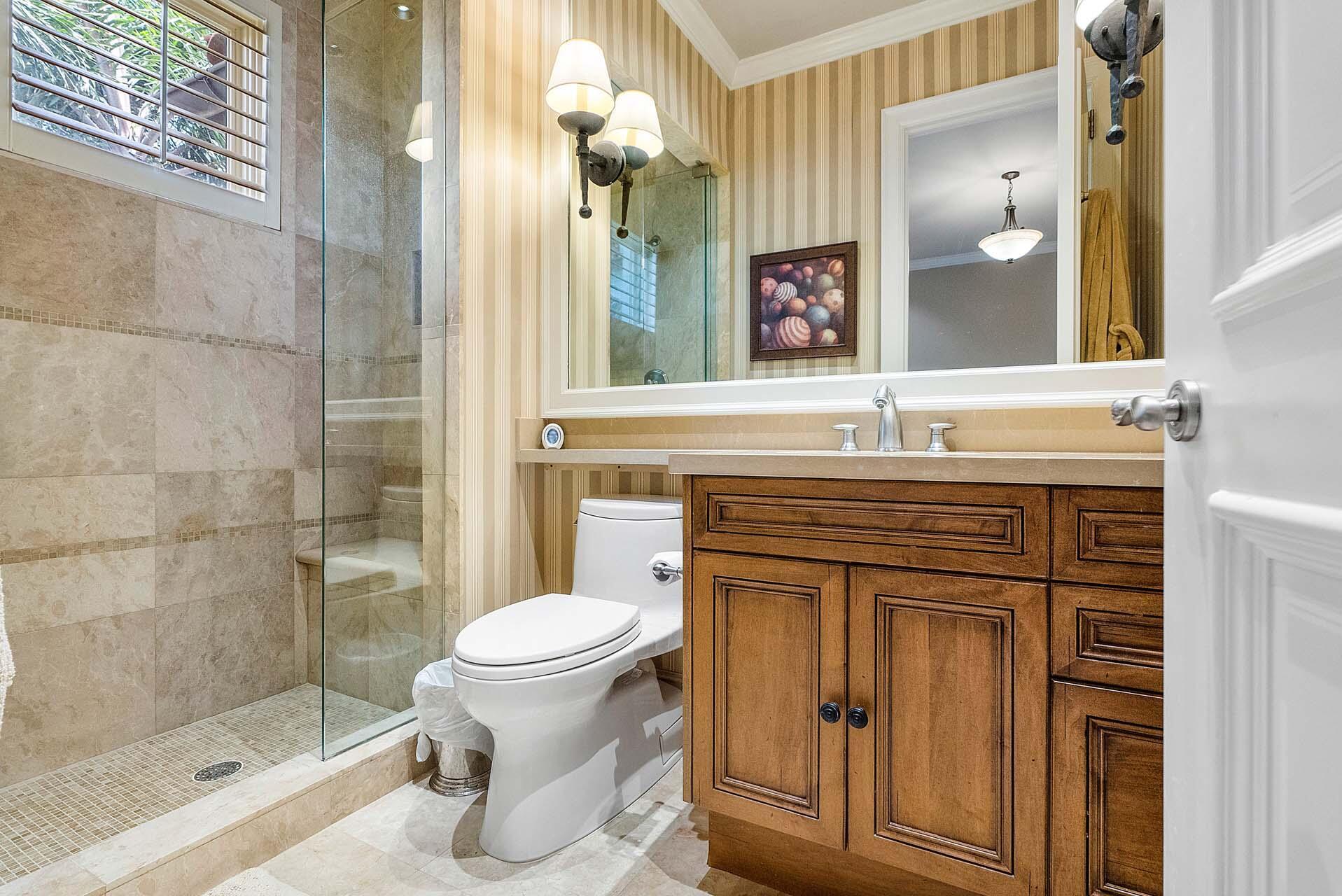 ROYAL PALM YACHT & COUNTR - Residential