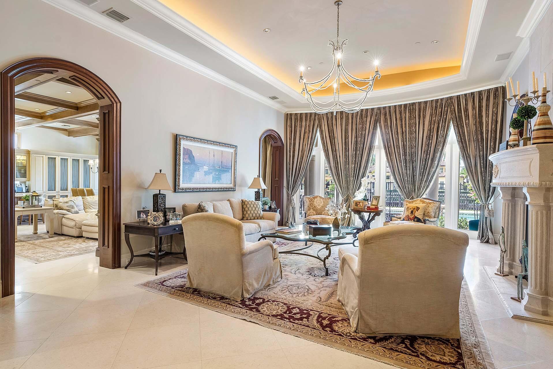 ROYAL PALM YACHT & COUNTR - Residential