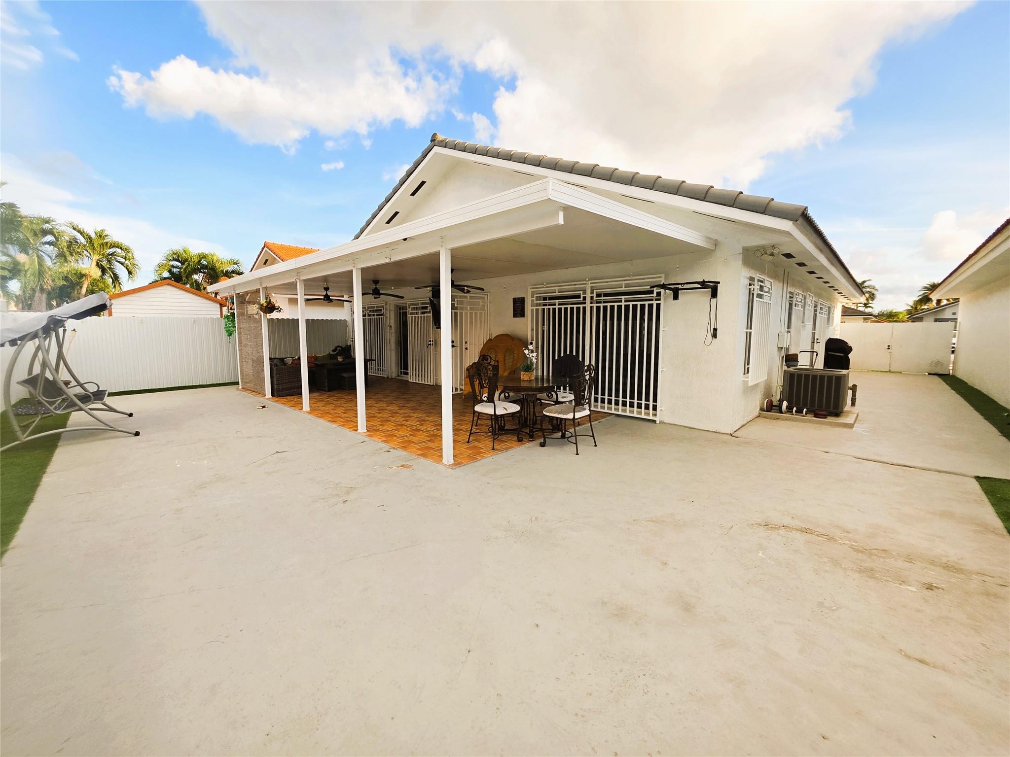 AVALON ESTATES - Residential