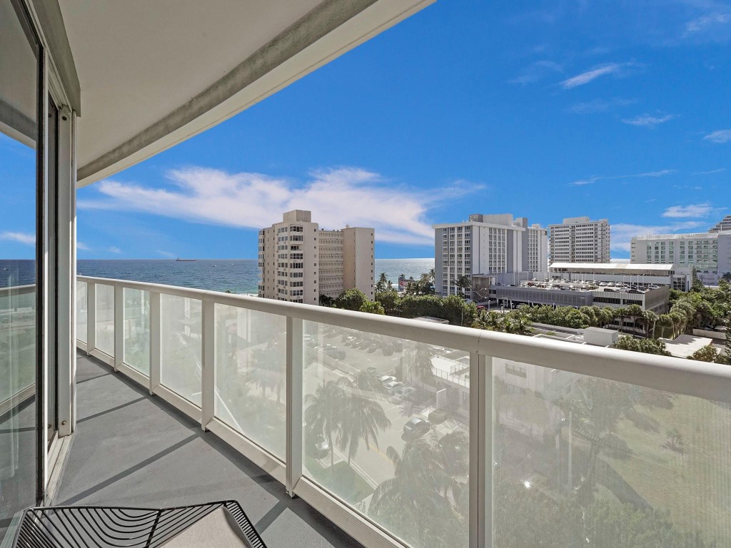 3101 Bayshore Drive 709
