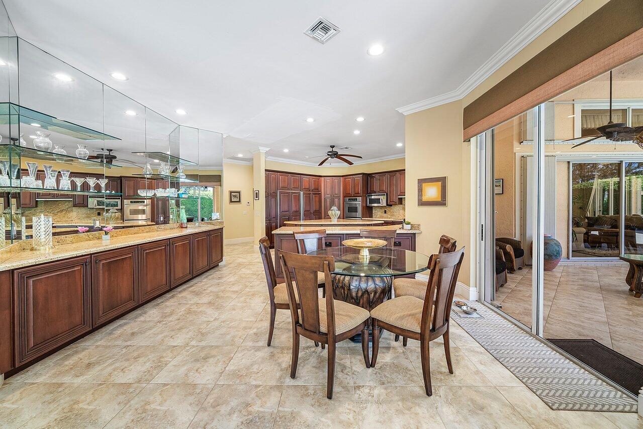 ADMIRALS COVE - Residential