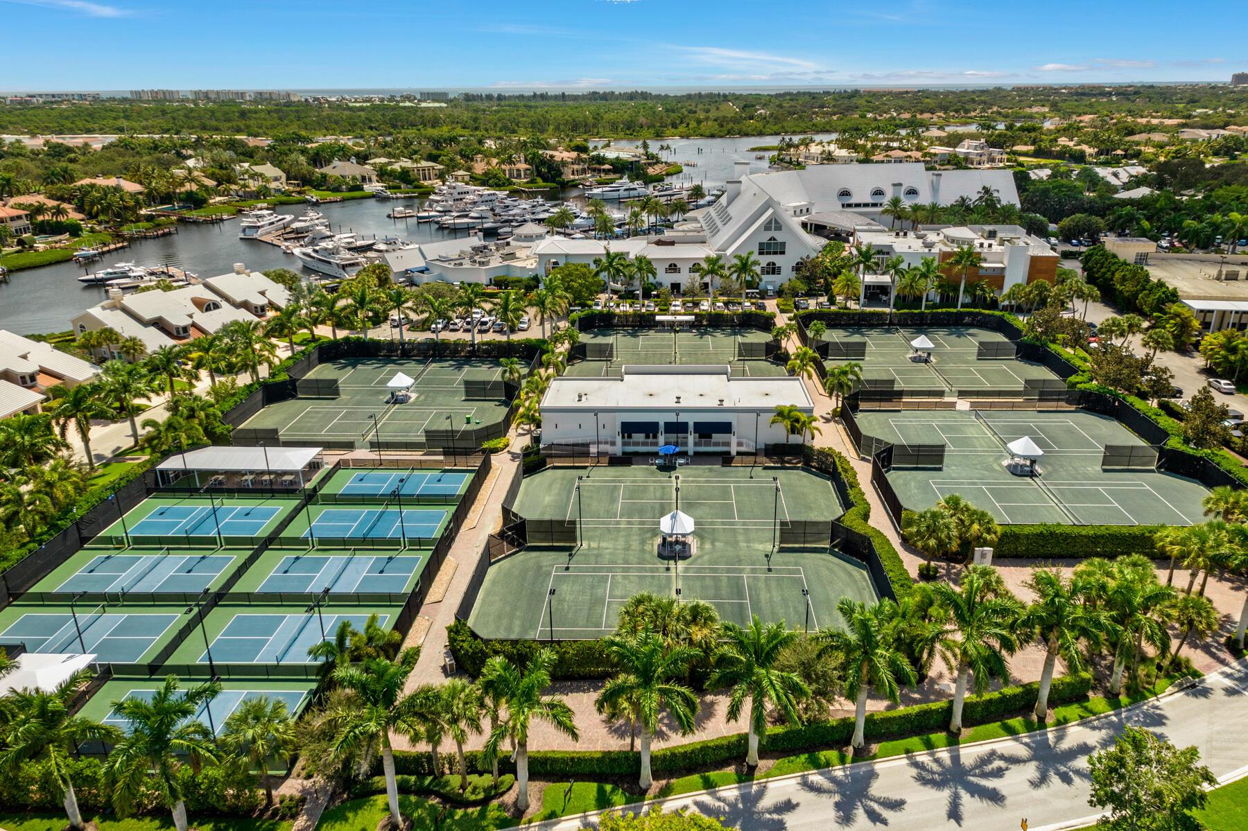 ADMIRALS COVE - Residential