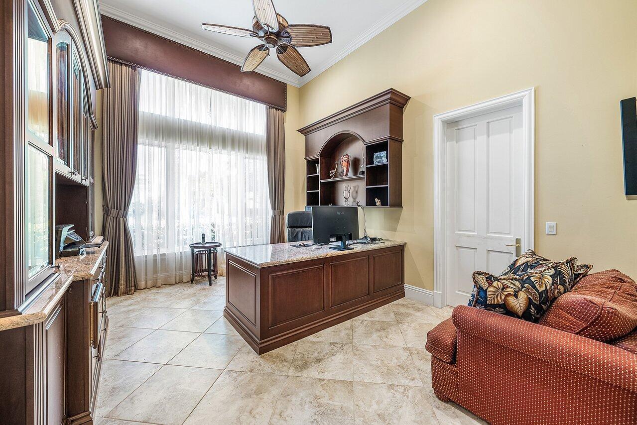 ADMIRALS COVE - Residential