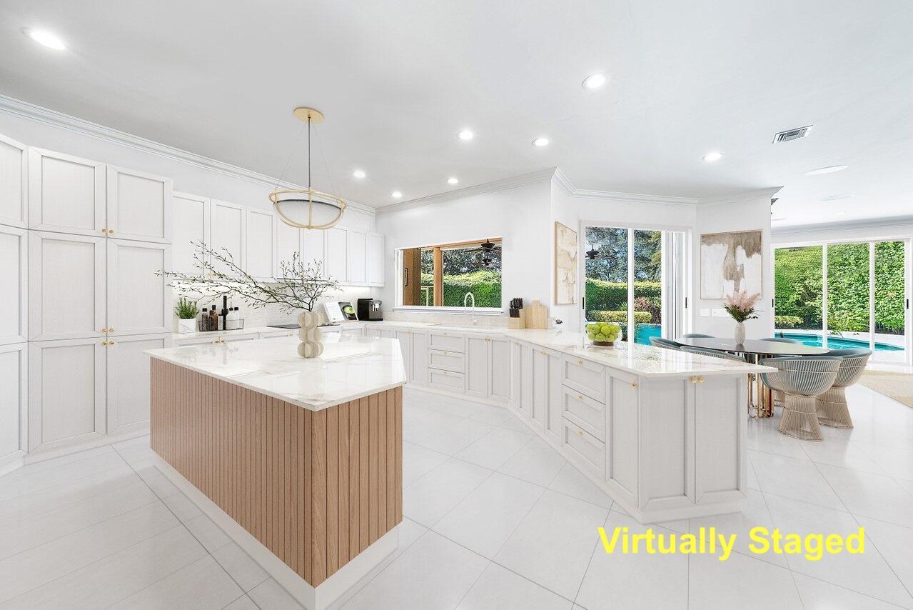 ADMIRALS COVE - Residential