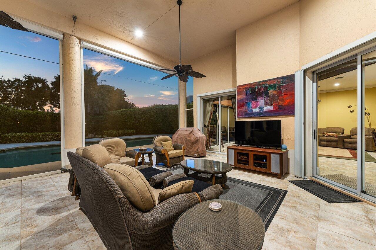 ADMIRALS COVE - Residential