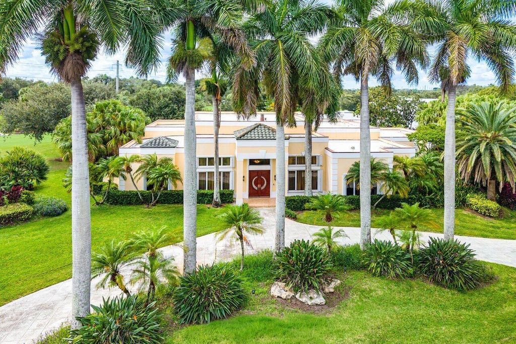 Photo of 171 Spyglass Lane, Jupiter, FL 33477 (MLS # R11134593)