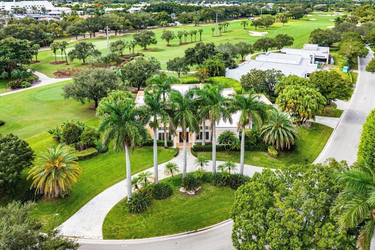 ADMIRALS COVE - Residential