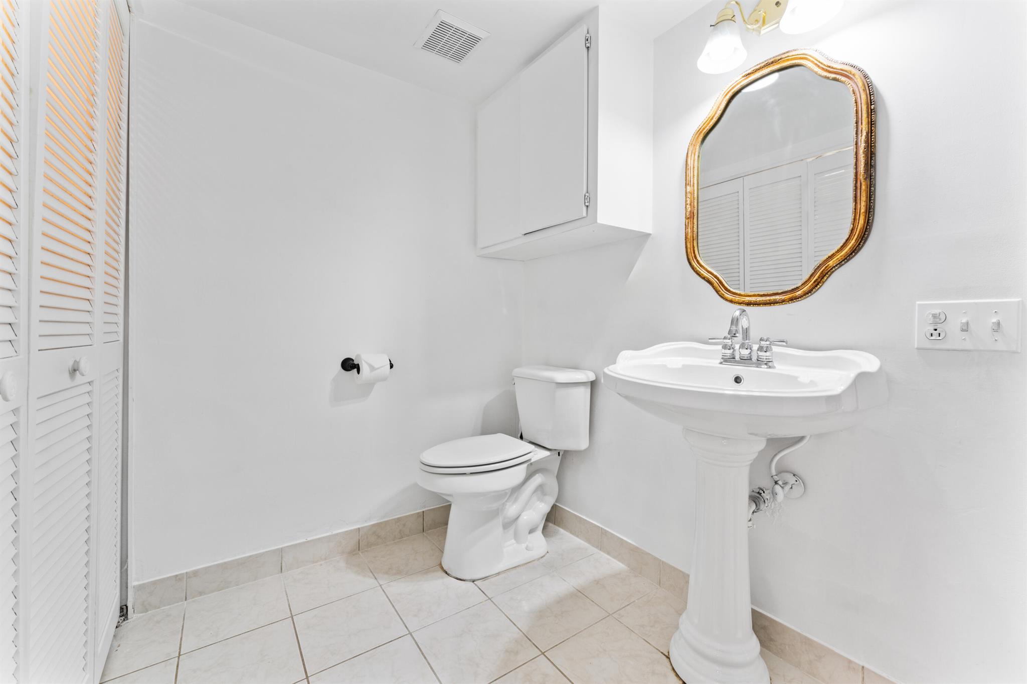 WINCHESTER COURT - Residential