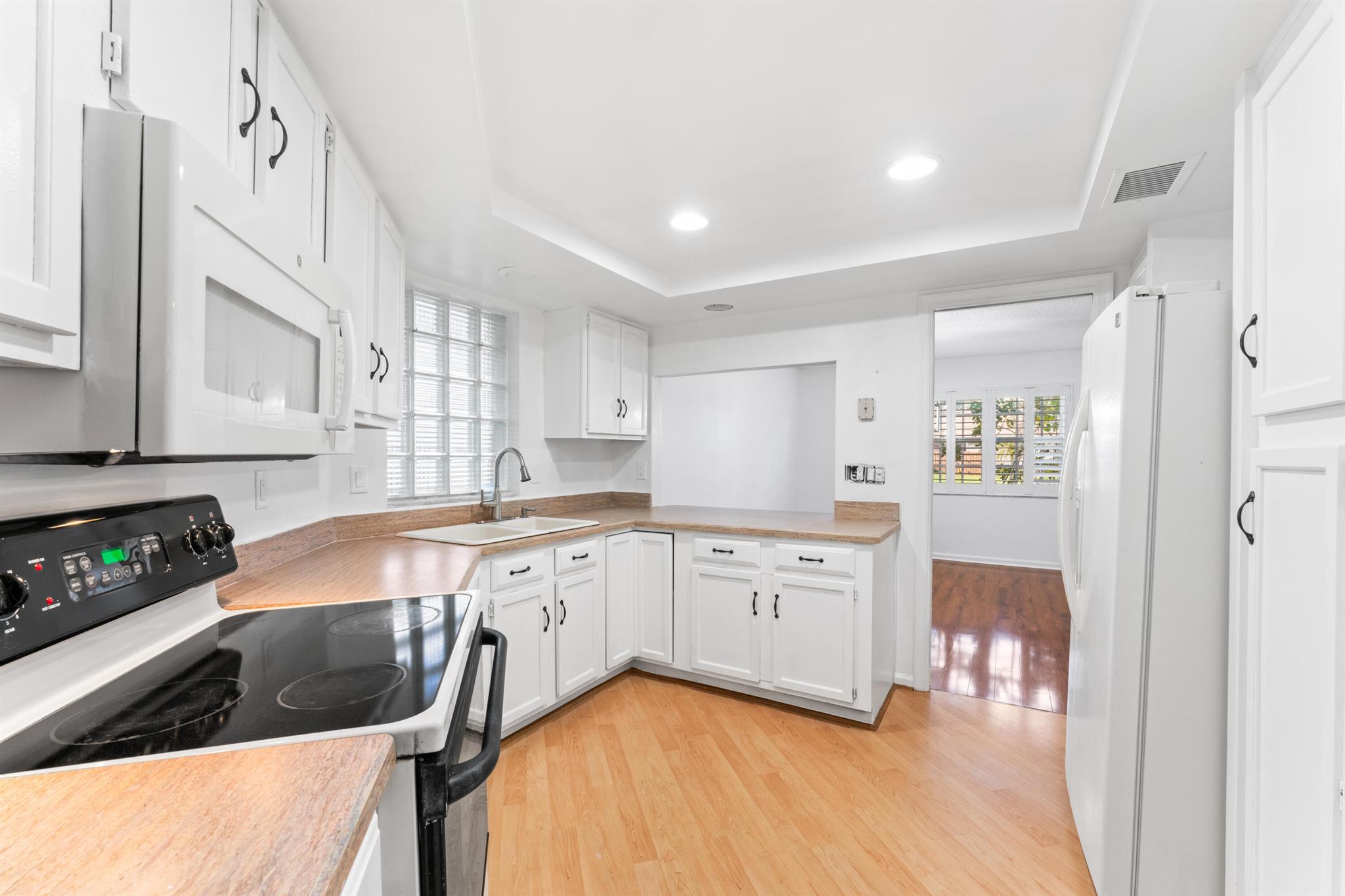 WINCHESTER COURT - Residential