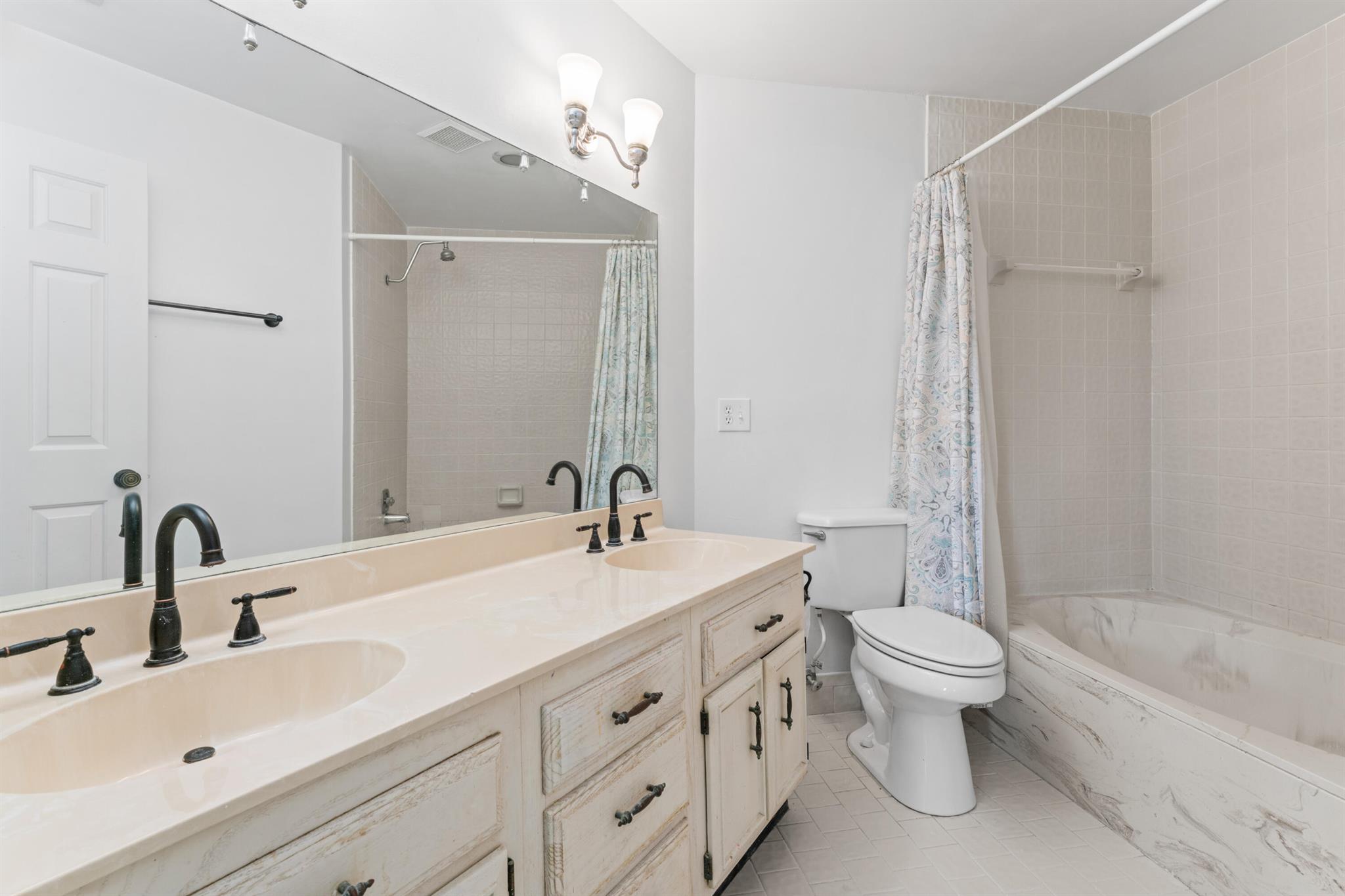 WINCHESTER COURT - Residential