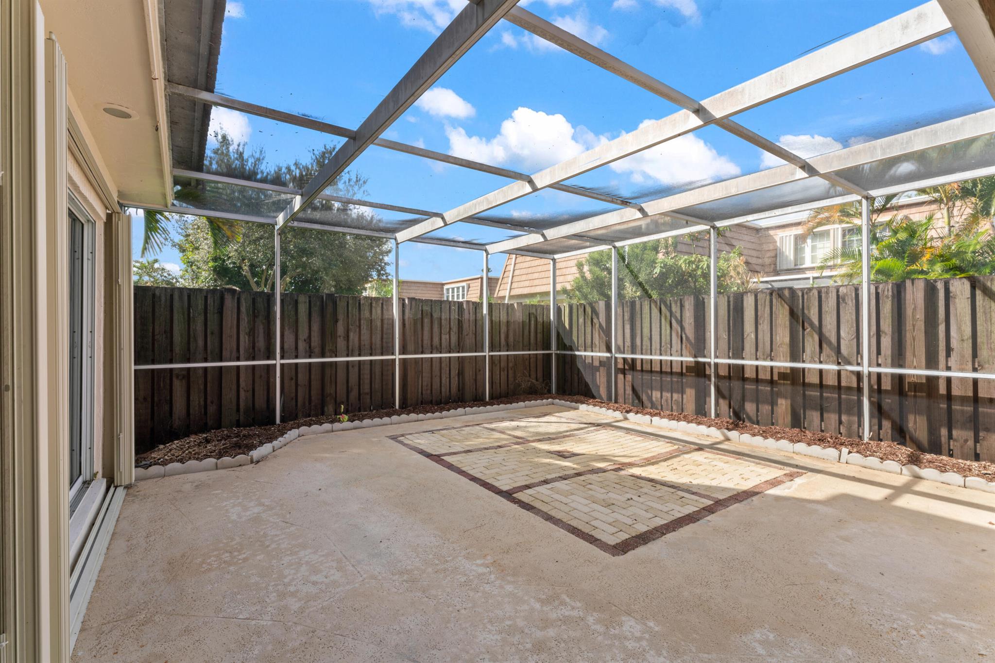 WINCHESTER COURT - Residential