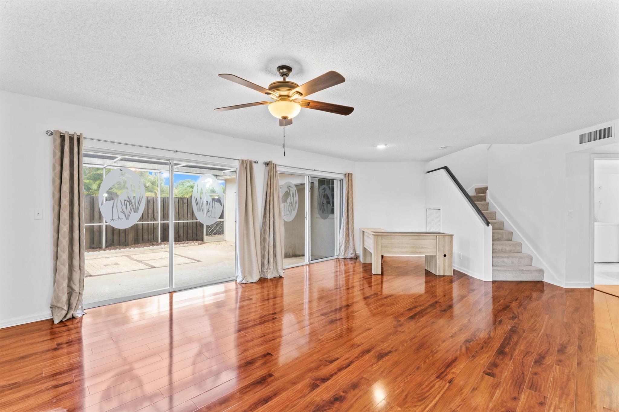 WINCHESTER COURT - Residential