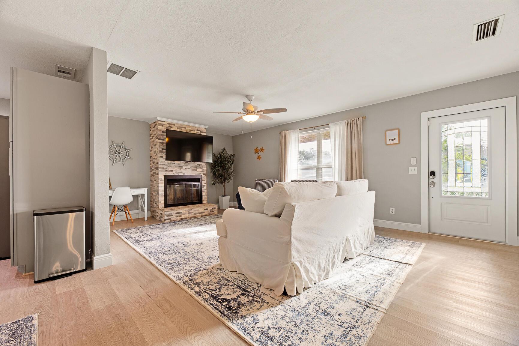 INDIAN RIVER ESTATES - Residential