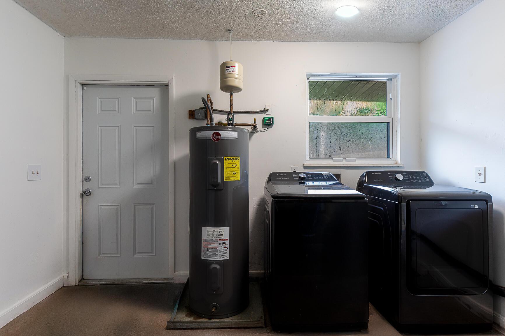 INDIAN RIVER ESTATES - Residential