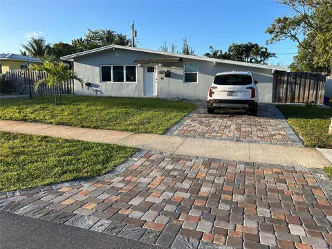 917 W Duval St, Lantana, FL MLS: F10492984