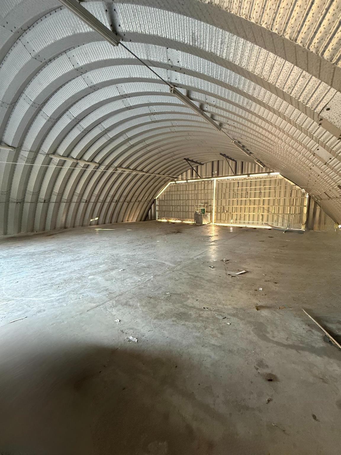 METES AND BOUNDS - Commercial Lease