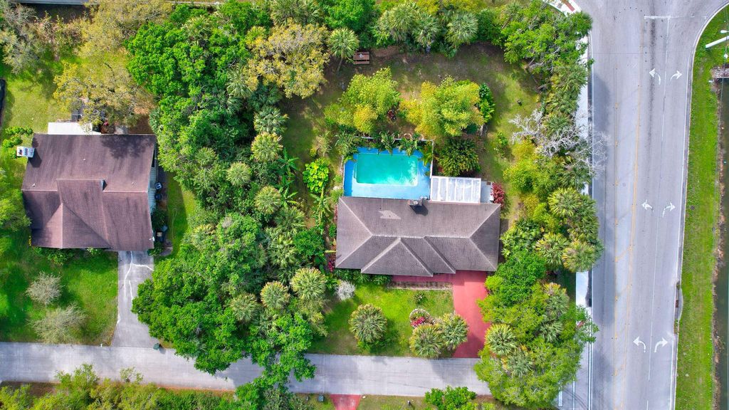 Photo of 3601 Wilderness Drive W, Fort Pierce, FL 34982 (MLS # R10964102)