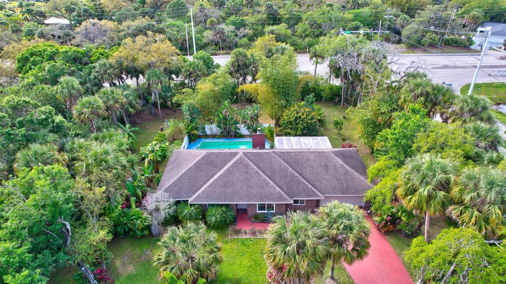 Photo of 3601 Wilderness Drive W, Fort Pierce, FL 34982 (MLS # R10964102)