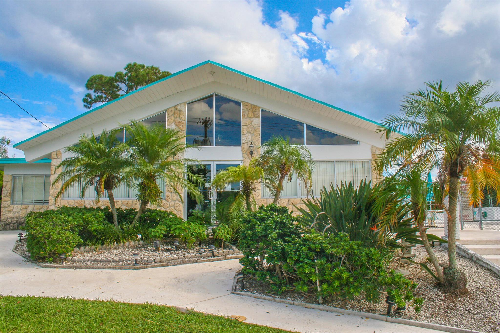 LAKESIDE POINT APT NO 2 C - Residential